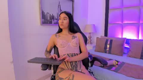 Snapshot of meganpresleyy chatting on 07/19/26, 10:46 Megan Presley online show from 07/19/26, 10:46