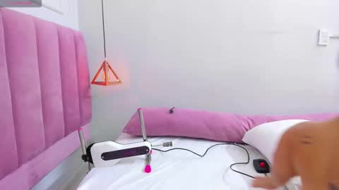 Megan  online show from 11/18/25, 08:24