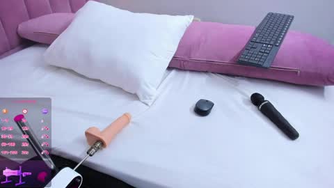 Megan  online show from 04/02/26, 07:33