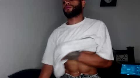 Snapshot of meganseaxson chatting on 11/05/25, 06:02 meganseaxson online show from 11/05/25, 06:02