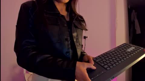 Megan online show from 09/17/25, 03:30