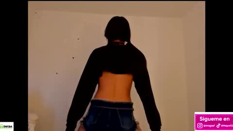 Megan online show from 11/12/25, 02:06