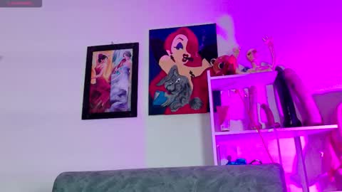 Megan online show from 12/03/25, 07:56