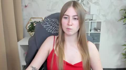 Megan online show from 12/02/24, 06:32