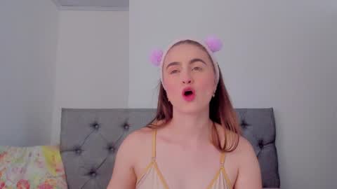 Snapshot of meganysammy chatting on 04/23/26, 07:27 megansammy online show from 04/23/26, 07:27