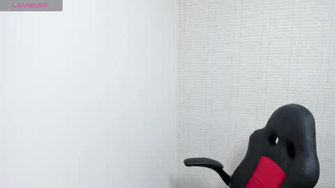 M E G A N  online show from 09/23/25, 12:30