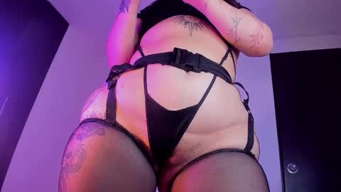 Snapshot of megar_3 chatting on 10/21/25, 10:32 Maria online show from 10/21/25, 10:32