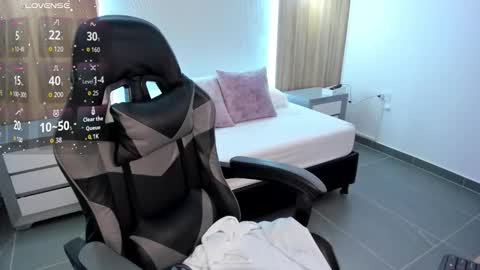 M E G A R A  online show from 10/18/25, 11:38