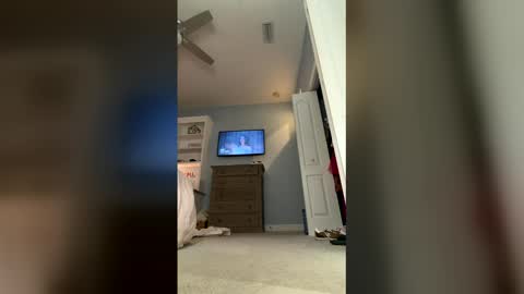 megcritt56 online show from 04/08/26, 12:54