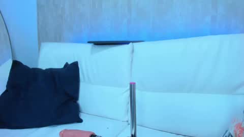 Snapshot of meggan_07 chatting on 01/31/25, 07:18 meggan online show from 01/31/25, 07:18