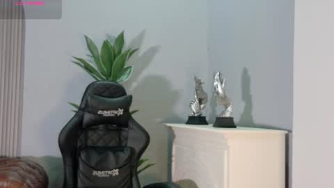 MEGGAN LUXX online show from 07/17/26, 11:06