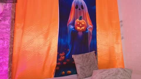 megganfoxy online show from 10/13/25, 07:47