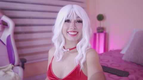 Meggie 1J online show from 12/18/25, 01:44