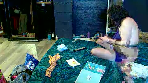 meghan online show from 12/14/25, 01:00