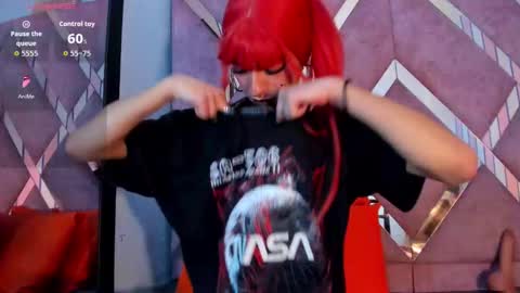 meghanqueen__ online show from 02/18/26, 04:30