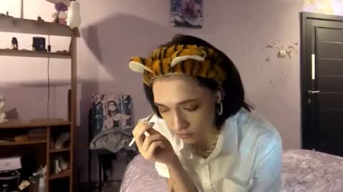 Megan online show from 11/25/25, 12:16