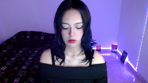Snapshot of mei04_ chatting on 02/09/26, 10:03 Melissa online show from 02/09/26, 10:03