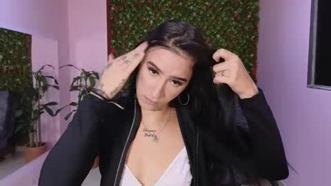 Snapshot of mei_naughtycat chatting on 02/02/26, 12:15 Mei online show from 02/02/26, 12:15