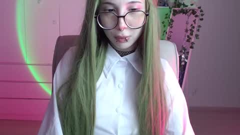 Snapshot of meitenshi chatting on 03/12/25, 05:57 mori3 online show from 03/12/25, 05:57