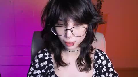 Snapshot of meitenshi chatting on 09/14/25, 01:10 mori3 online show from 09/14/25, 01:10