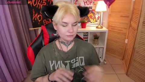 mekurisu online show from 03/02/25, 07:21