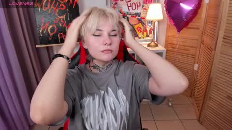 mekurisu online show from 03/11/25, 04:32