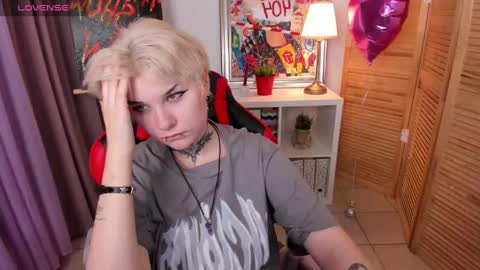 mekurisu online show from 03/11/25, 07:37