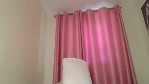 pretty online show from 01/18/26, 02:43