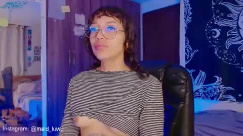 Melissa  -  -  Please help me to reach 100 thumbs up online show from 04/17/26, 01:19