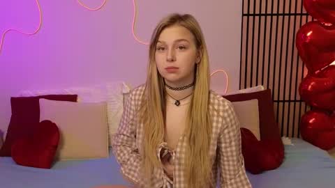 Snapshot of mel_nelson chatting on 02/13/25, 04:11 Mel online show from 02/13/25, 04:11