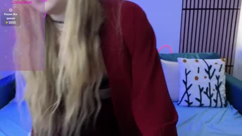 Snapshot of mel_nelson chatting on 03/08/25, 11:48 Mel online show from 03/08/25, 11:48