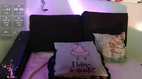 Snapshot of mel_raise chatting on 03/11/25, 03:45 mel raise online show from 03/11/25, 03:45