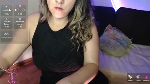 Snapshot of mel_raise chatting on 03/12/25, 09:03 mel raise online show from 03/12/25, 09:03