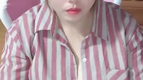 mela7386 online show from 01/18/26, 11:14