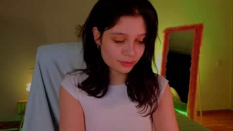 Snapshot of melan1e_ chatting on 01/26/25, 11:39 mel online show from 01/26/25, 11:39