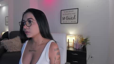 melan_owen online show from 12/21/25, 11:06