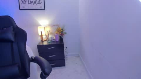 melan_owen online show from 06/03/26, 02:33