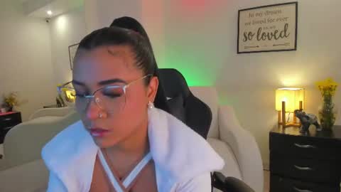 melan_owen online show from 06/20/26, 11:02