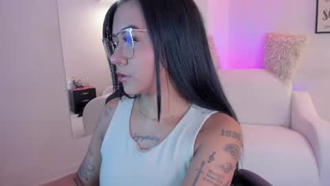 melan_owen online show from 07/23/26, 11:08