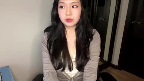 Snapshot of melana_love chatting on 03/04/25, 11:40 Melana online show from 03/04/25, 11:40