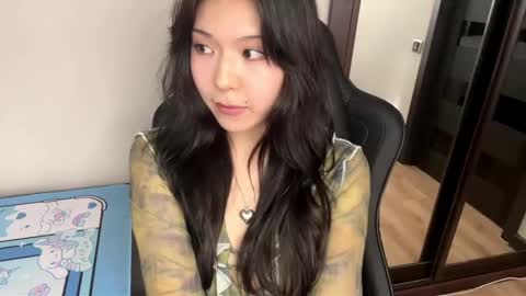 Snapshot of melana_love chatting on 03/05/25, 10:22 Melana online show from 03/05/25, 10:22