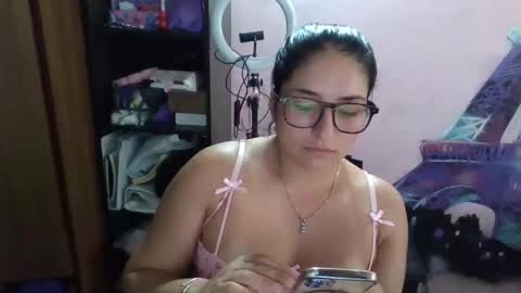 melani1103 online show from 02/26/26, 06:40