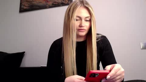 Melania online show from 12/05/24, 04:34