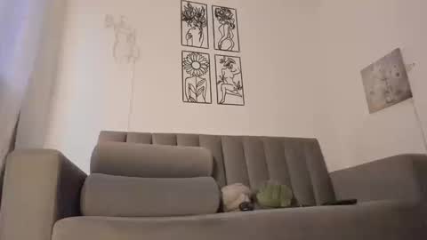 Snapshot of melani_greyy chatting on 09/24/25, 10:46 melani greyy online show from 09/24/25, 10:46