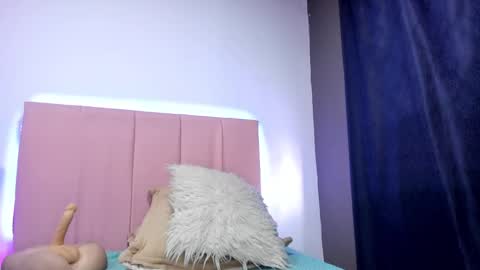 MELANI - online show from 02/20/25, 03:41