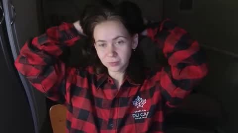 Mila online show from 11/22/25, 07:35