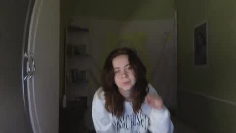 Mila online show from 11/25/25, 05:24