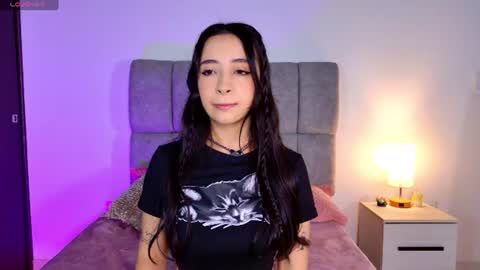 Snapshot of melanie__hills chatting on 07/15/26, 11:59 Melanie online show from 07/15/26, 11:59