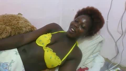 melanie_bae1 online show from 05/14/26, 07:26