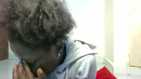melanie_bae1 online show from 05/26/26, 01:45